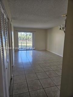 6086 Forest Hill Blvd 210, West Palm Beach, Palm Beach County, Florida - 2 Bedrooms  
1 Bathrooms - 