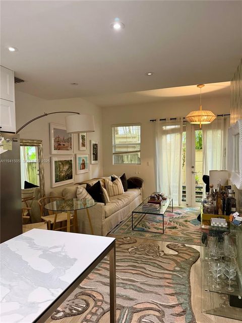 2845 Coconut Ave 2 Miami FL 33133