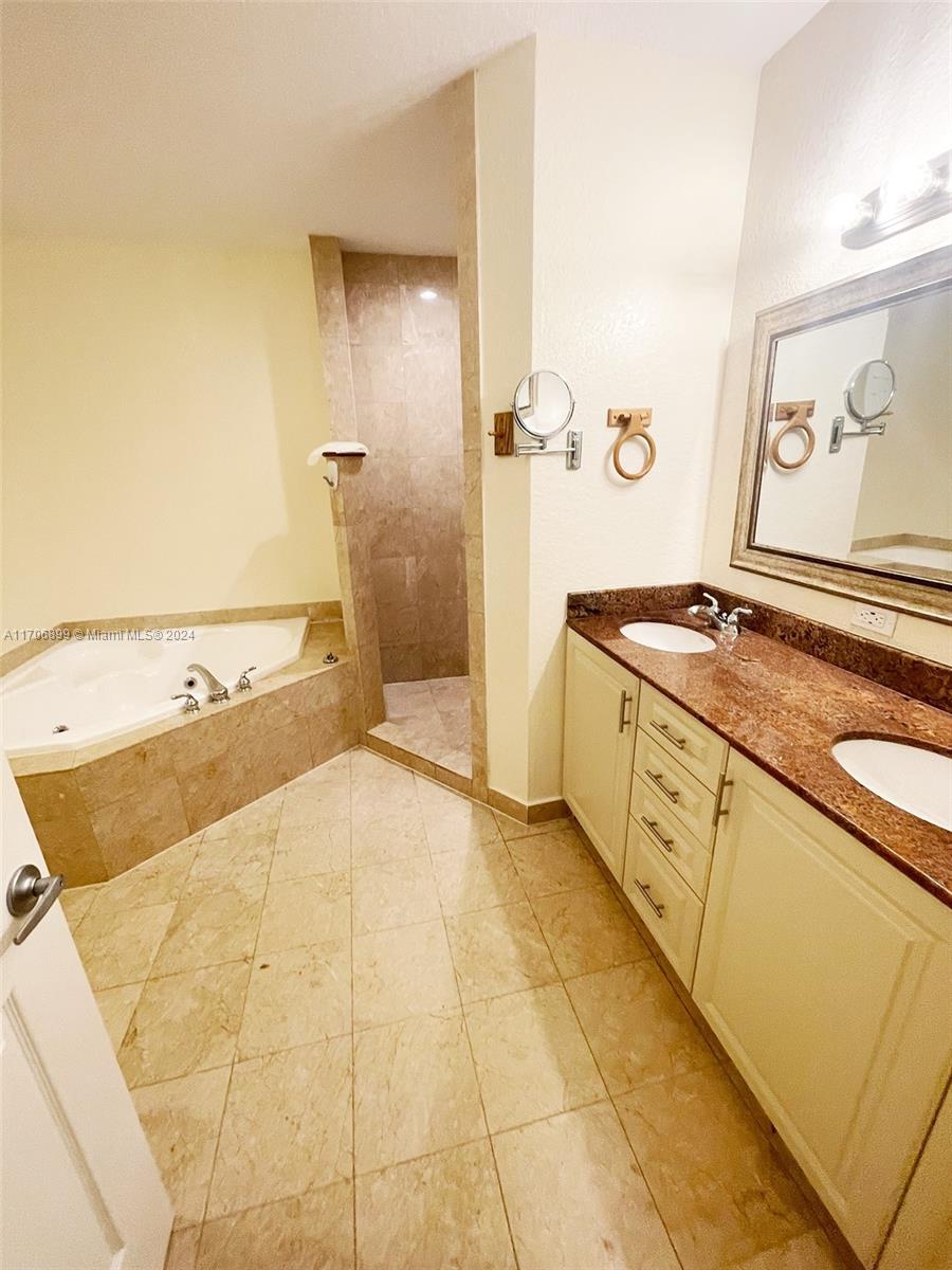 PARK PLACE CONDO - Residential Lease