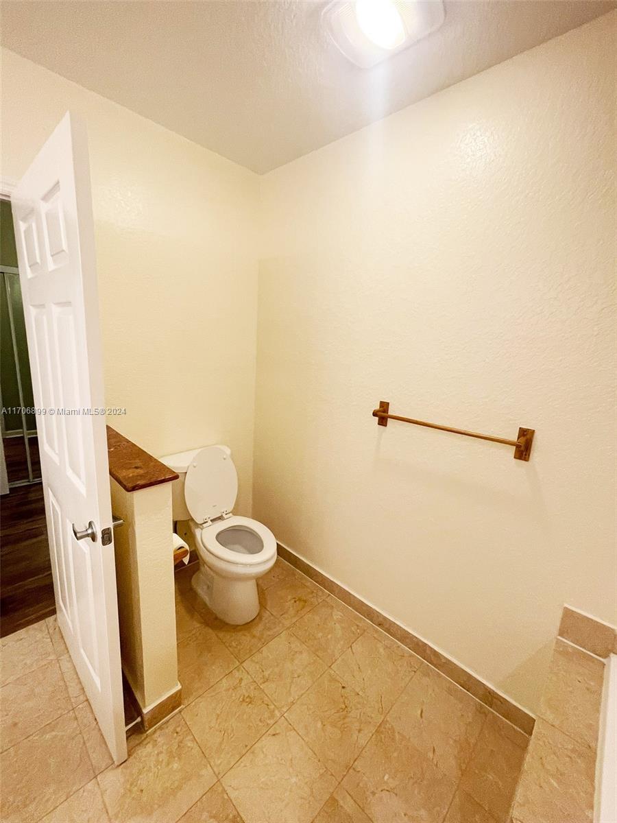 PARK PLACE CONDO - Residential Lease