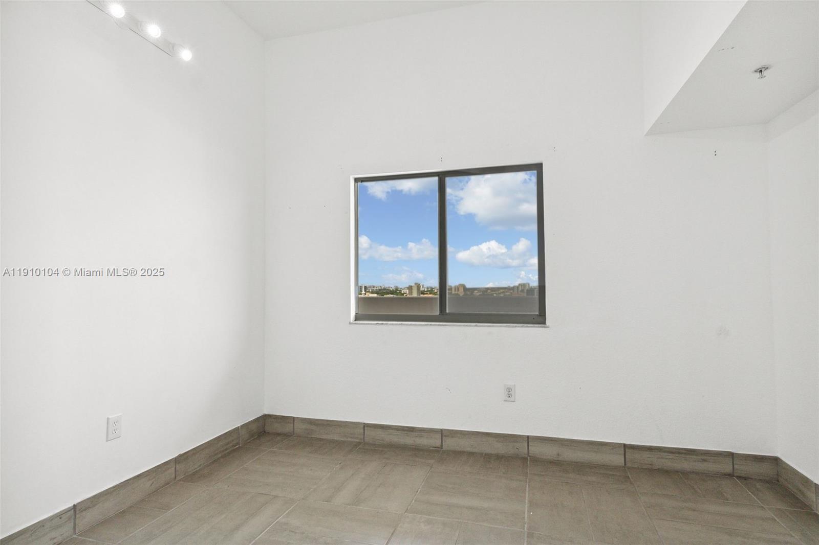 HAVANA LOFTS CONDO - Residential Lease