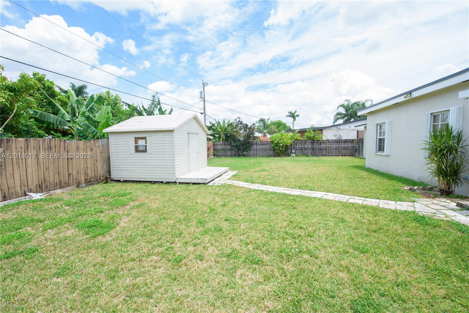 KING ROBERT - Residential