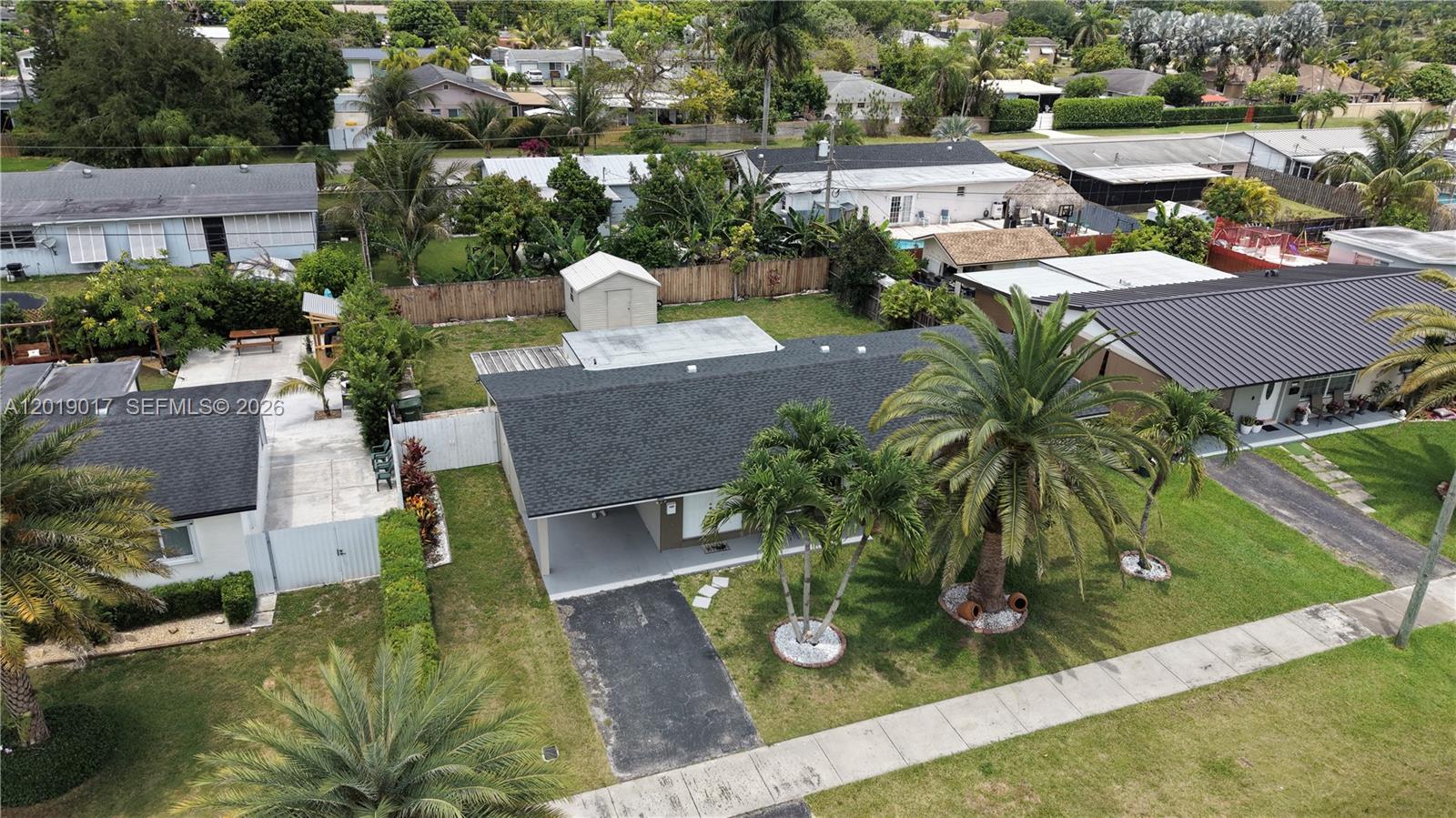 KING ROBERT - Residential
