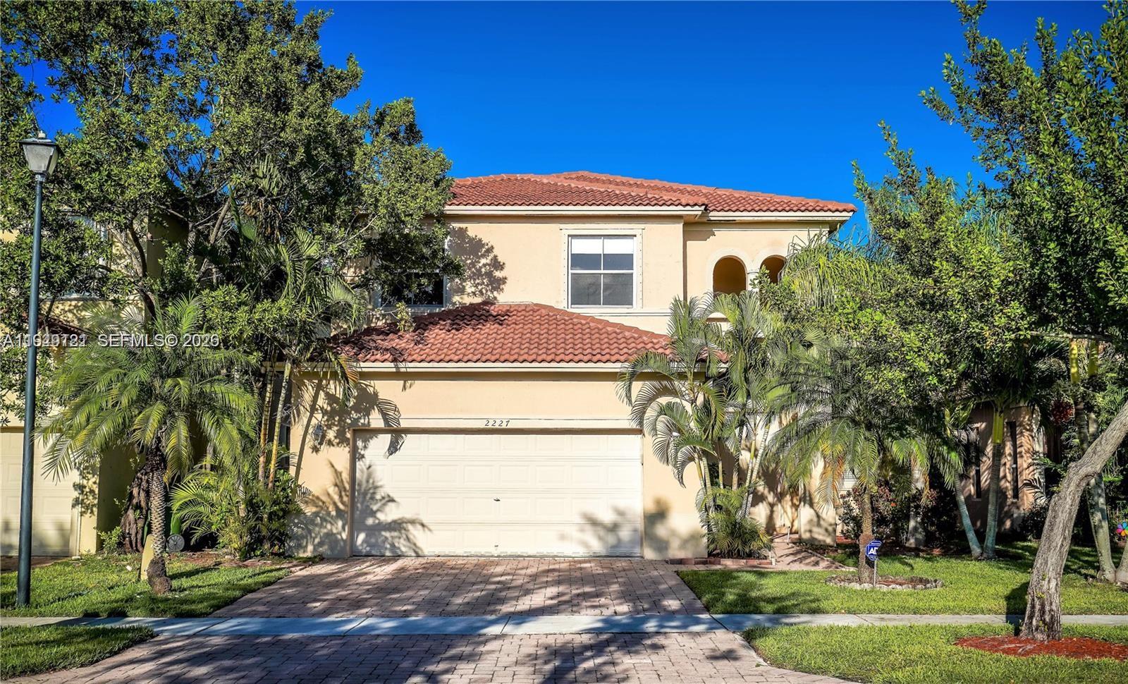PORTOFINO ESTATES - Residential Lease