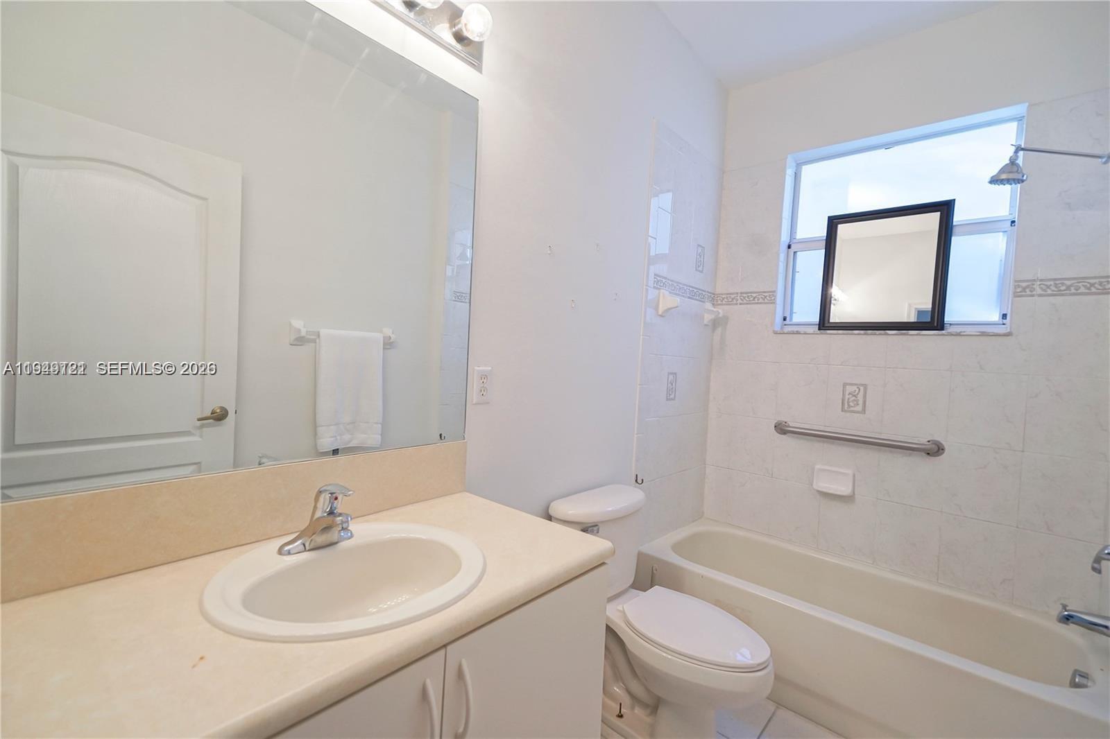 PORTOFINO ESTATES - Residential Lease