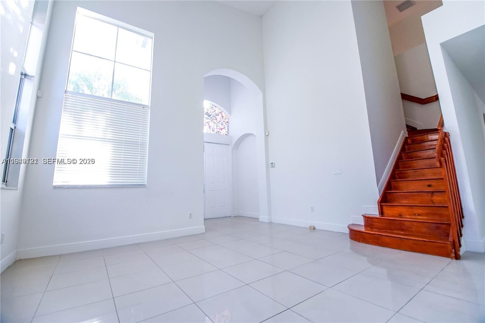 PORTOFINO ESTATES - Residential Lease