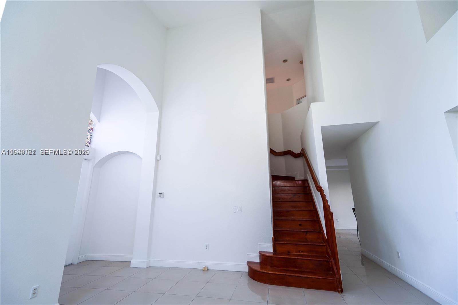 PORTOFINO ESTATES - Residential Lease
