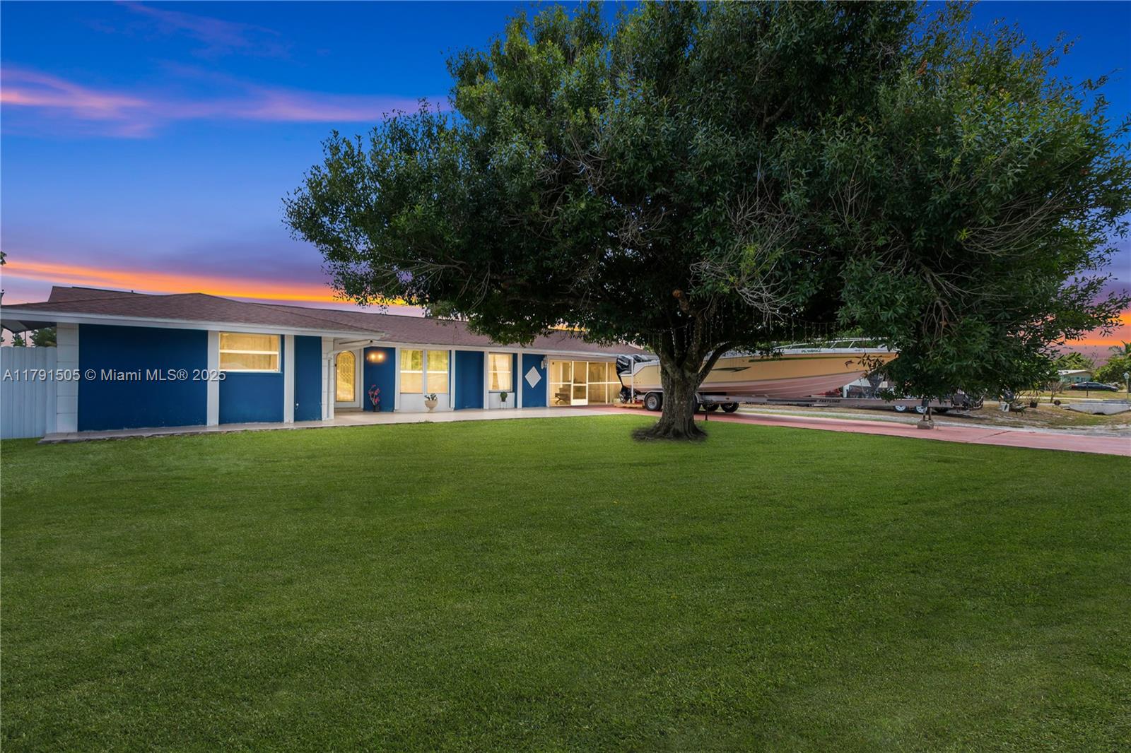18 Illinois Rd, Lehigh Acres, Lee County, Florida - 4 Bedrooms  
3 Bathrooms - 