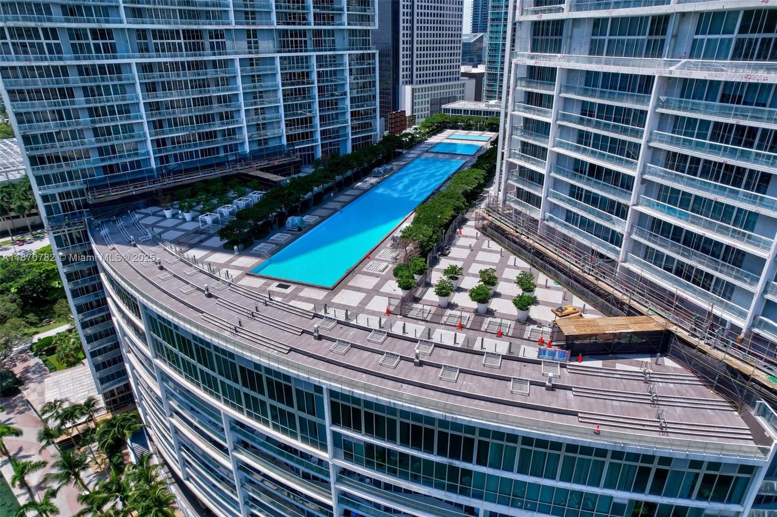 ICON BRICKELL CONDO NO 1 - Residential
