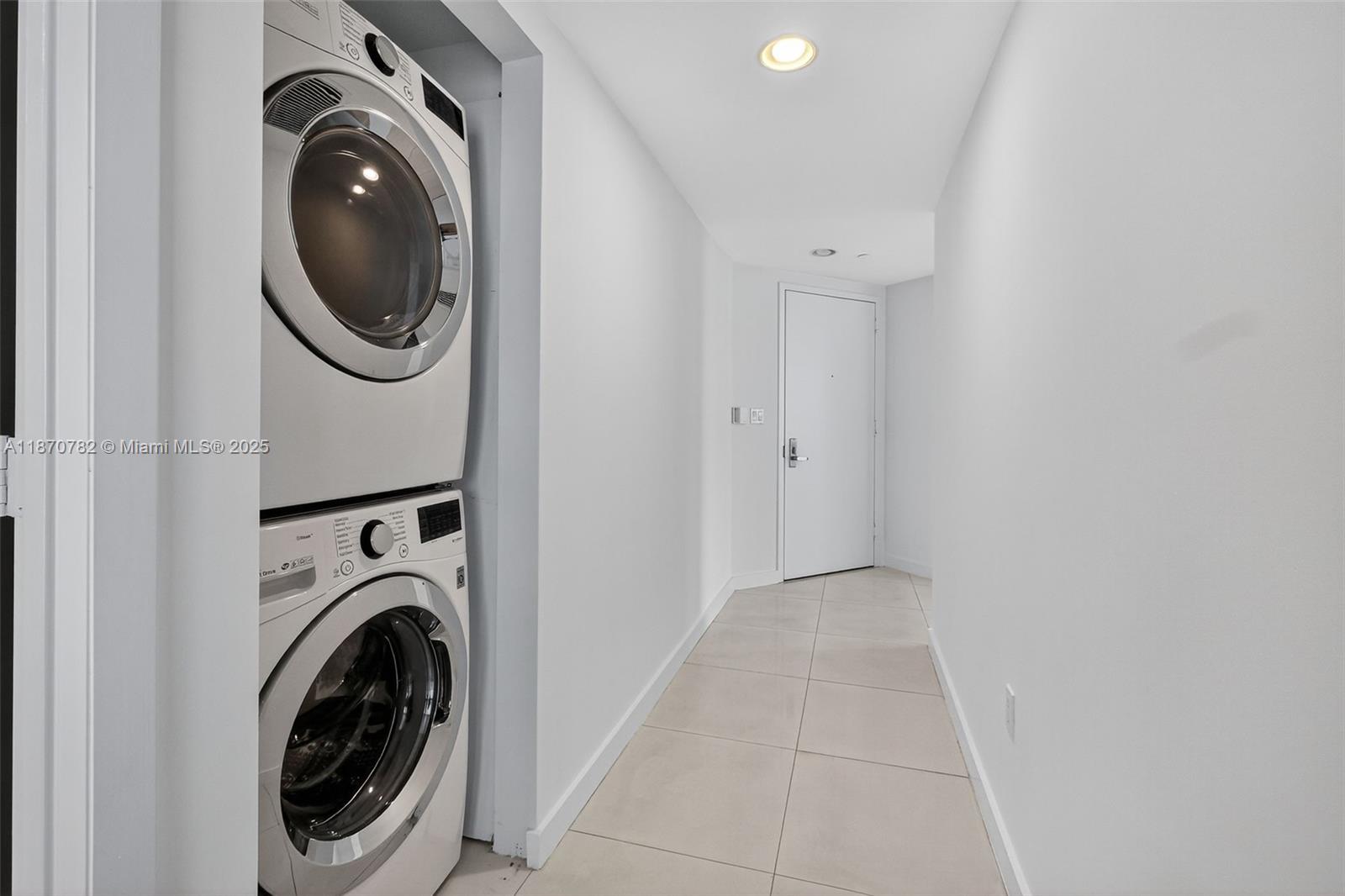 ICON BRICKELL CONDO NO 1 - Residential