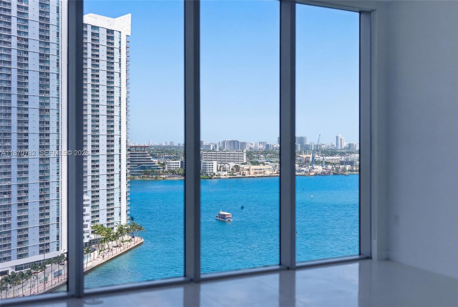 465 Brickell Ave 2002