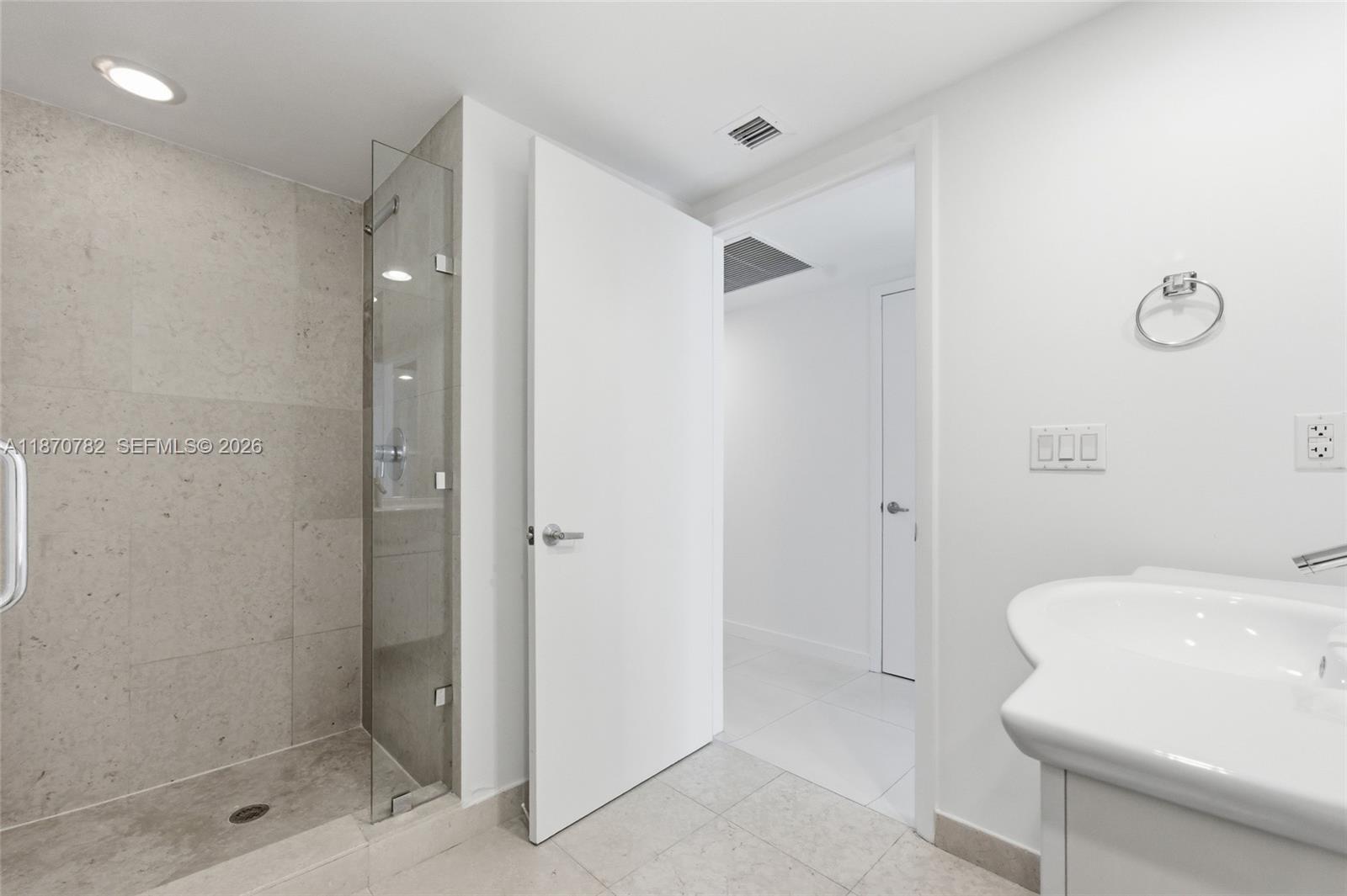 ICON BRICKELL CONDO NO 1 - Residential