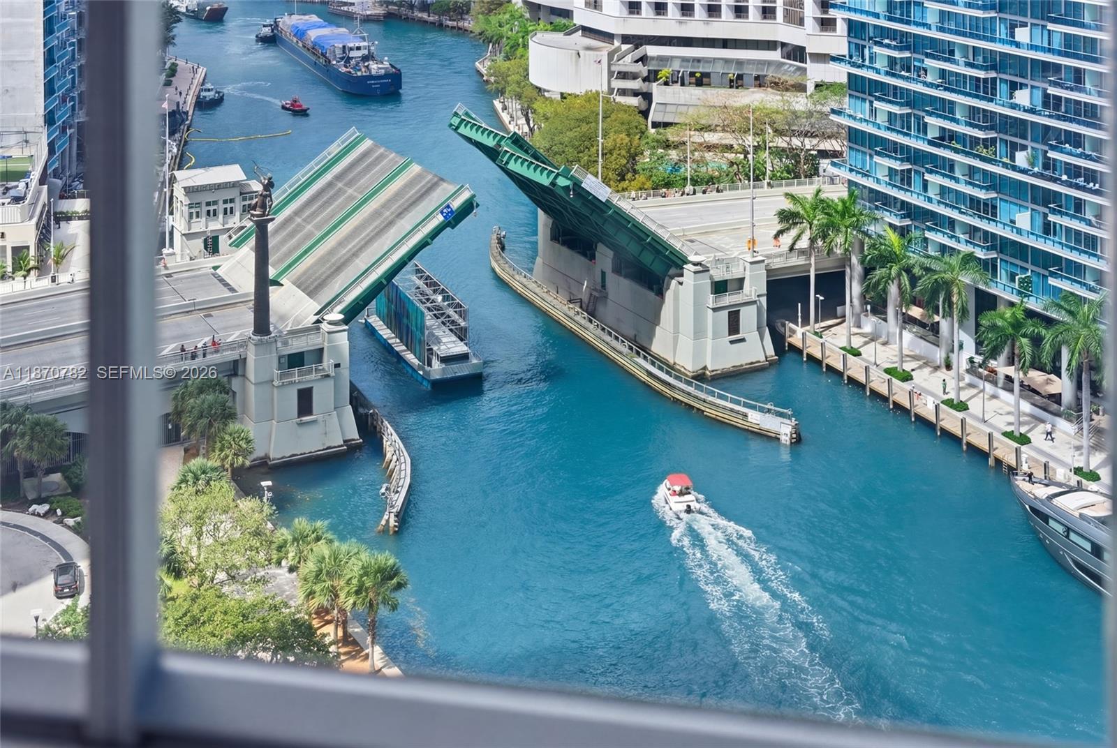 ICON BRICKELL CONDO NO 1 - Residential