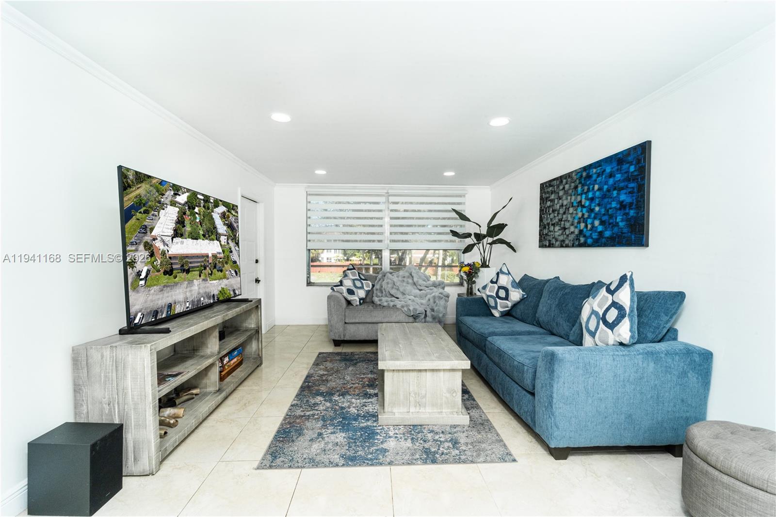 OMEGA CONDO NO 8 - Residential