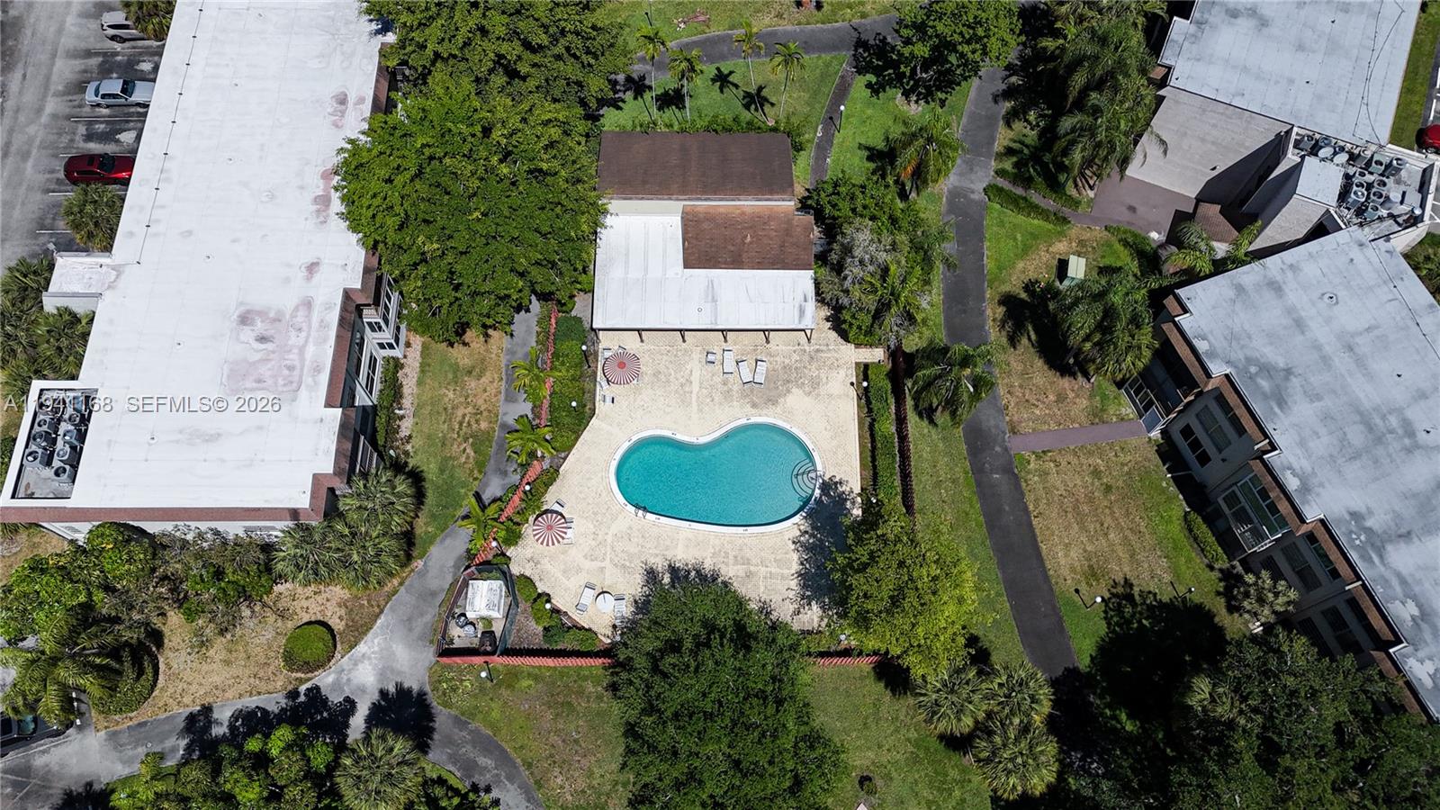 OMEGA CONDO NO 8 - Residential