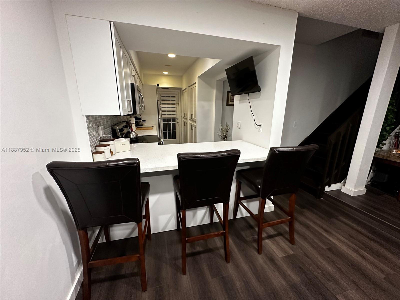 HAYLOFTS OF CORAL SPRINGS - Residential Lease