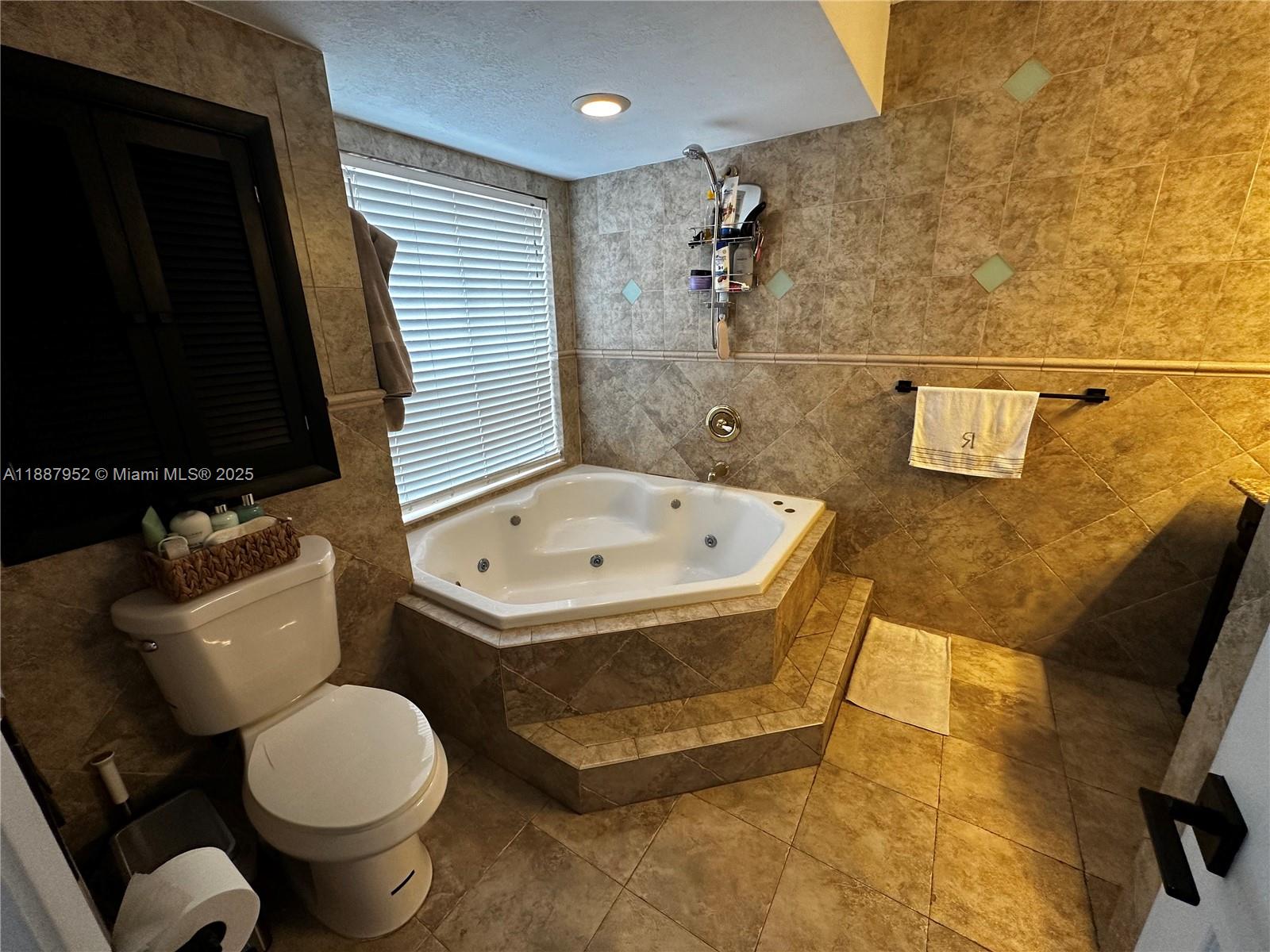 HAYLOFTS OF CORAL SPRINGS - Residential Lease