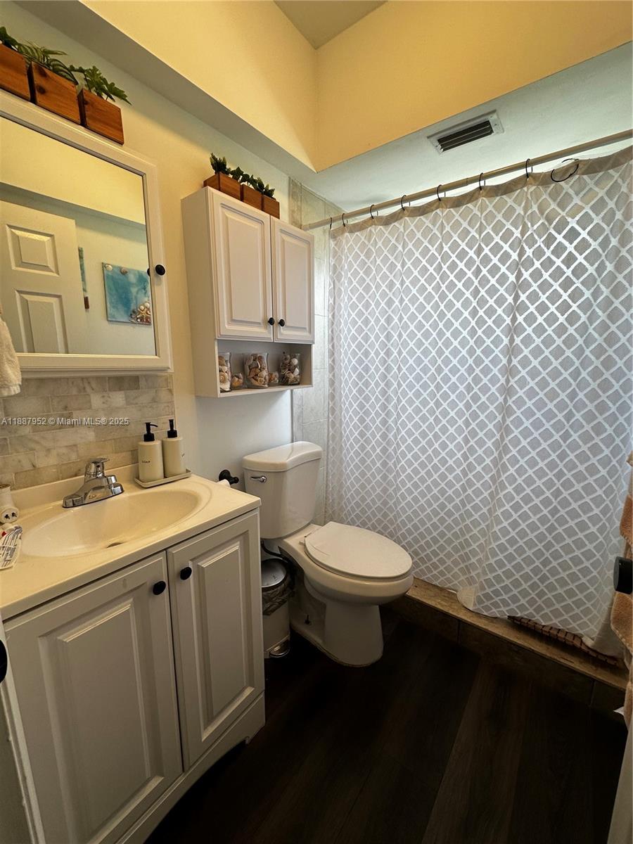 HAYLOFTS OF CORAL SPRINGS - Residential Lease