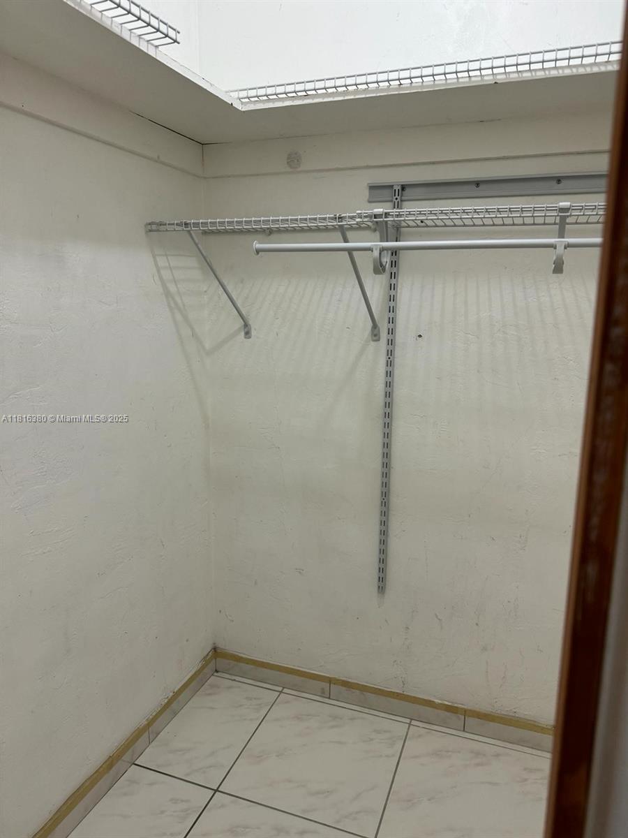 RODMAN OF HOLLYWOOD CONDO - Residential