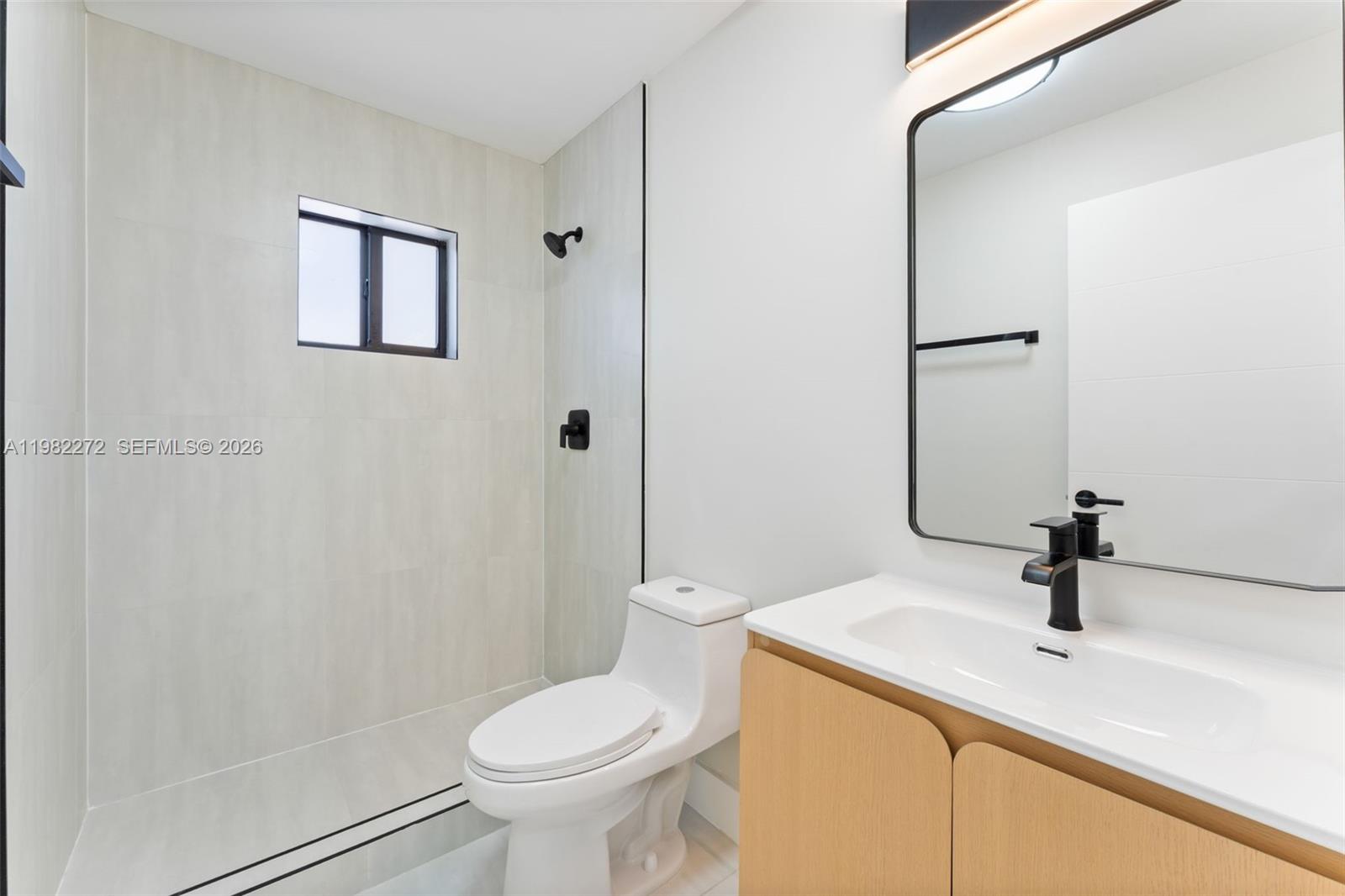 WOODMERE - Residential Income