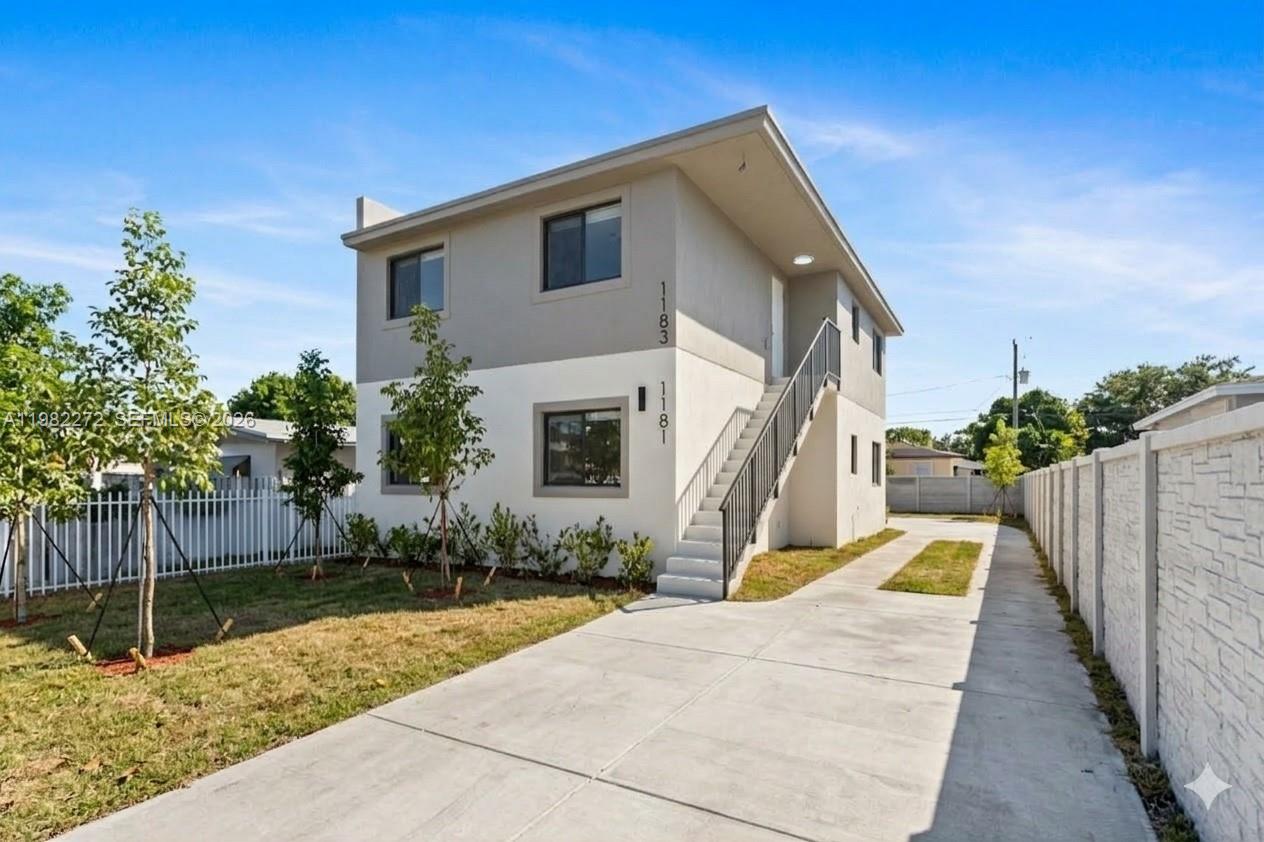 WOODMERE - Residential Income