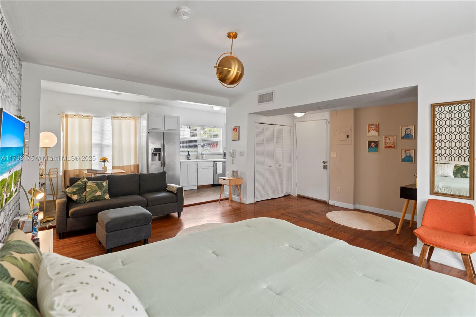 PALM GARDEN CONDO - Residential