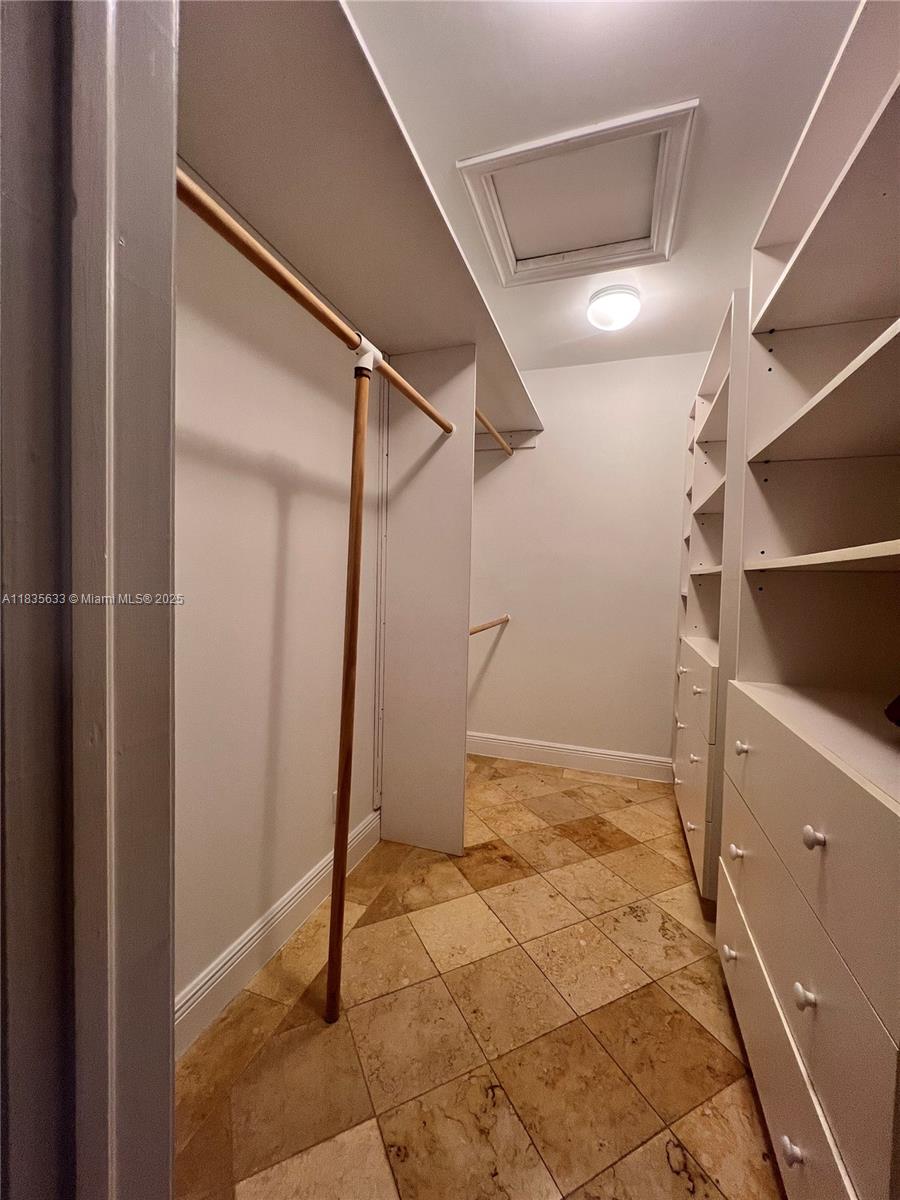 BREEZESWEPT ACRES - Residential Lease