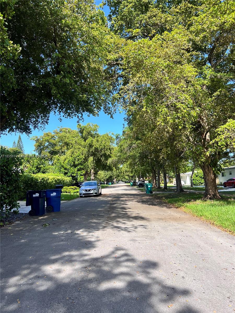 BREEZESWEPT ACRES - Residential Lease