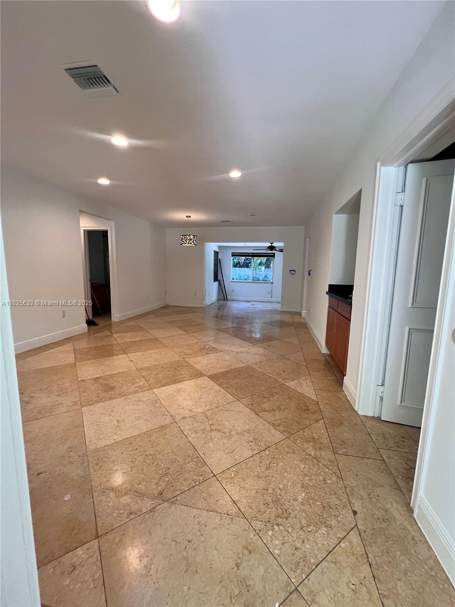 BREEZESWEPT ACRES - Residential Lease