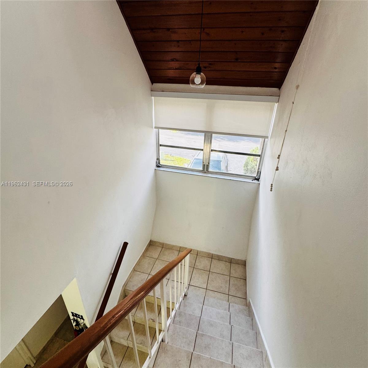 THE TWINS - Residential