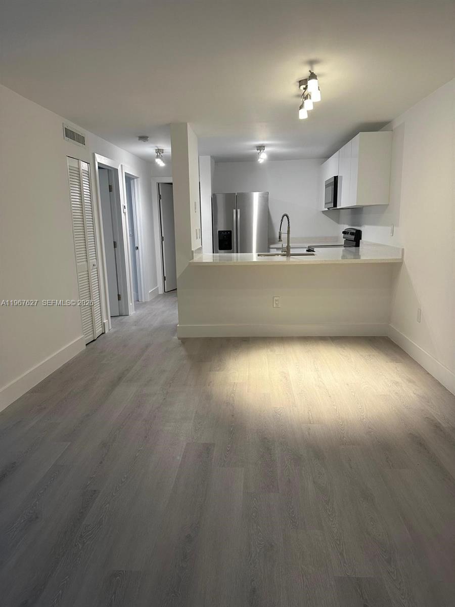 PALM GARDENS CONDO - Residential Lease