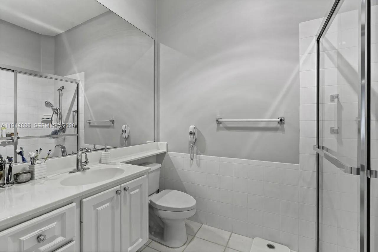 RIVERWALK 3 - Residential