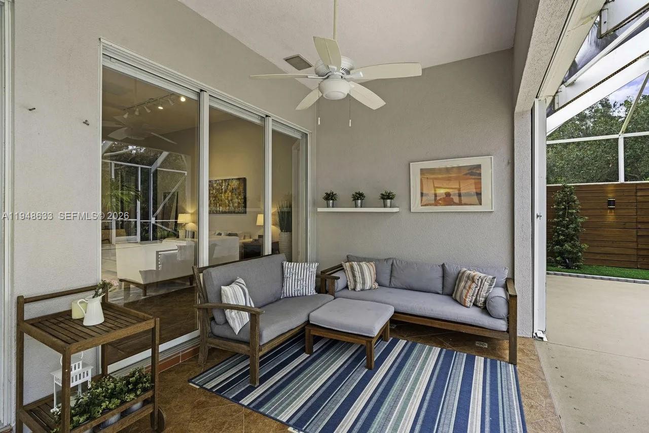 RIVERWALK 3 - Residential