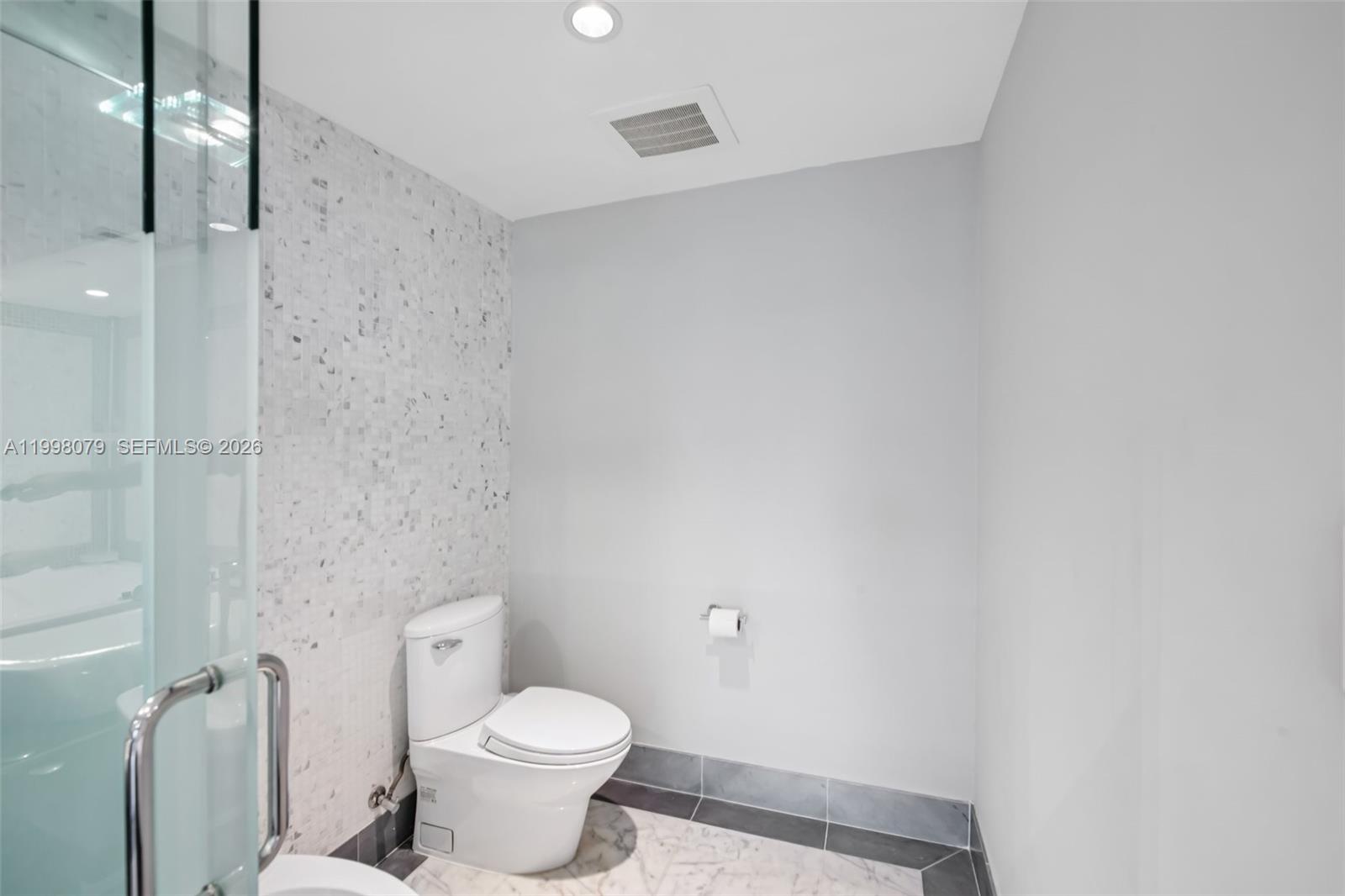 EPIC WEST CONDO - Residential Lease