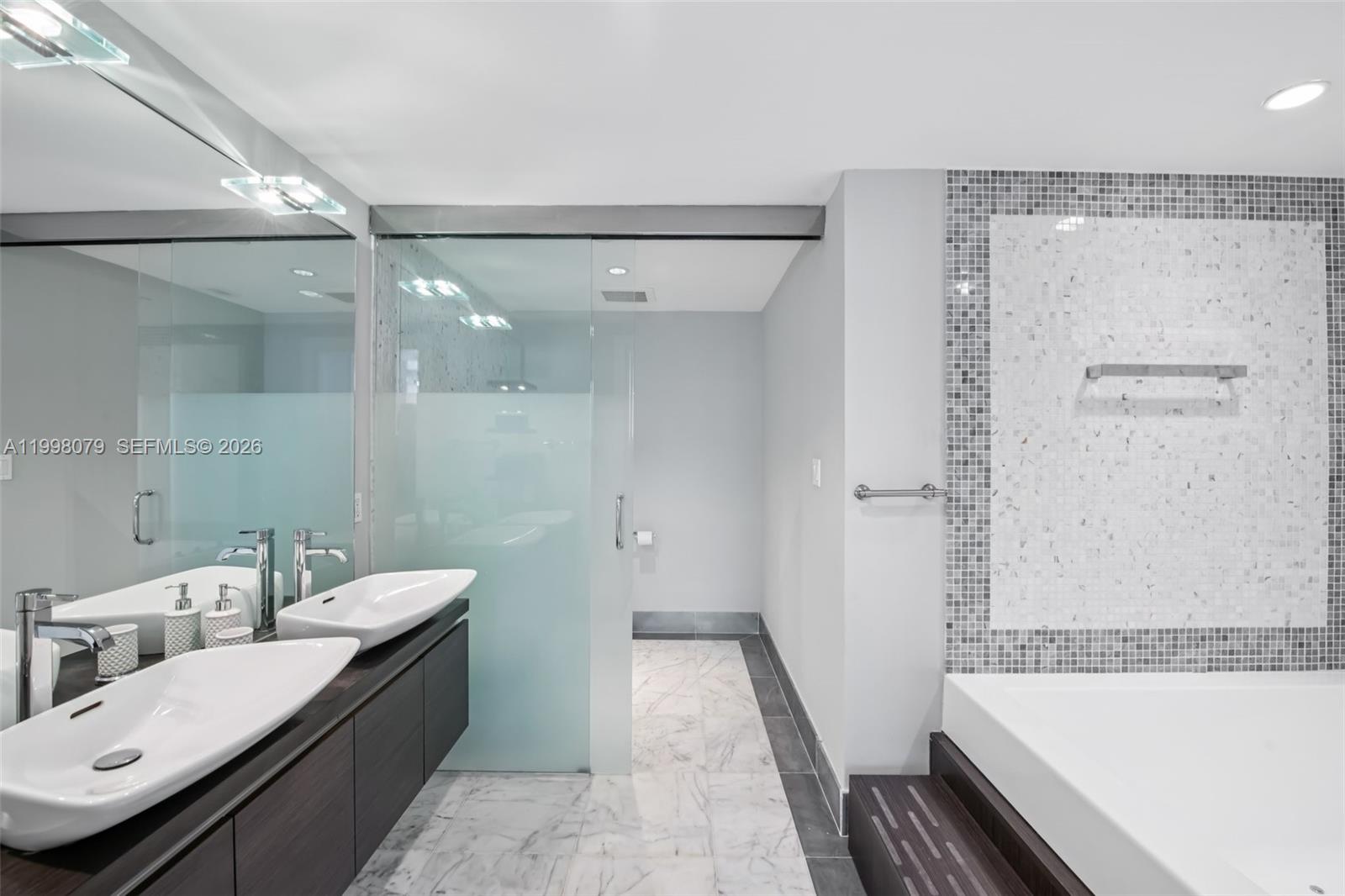 EPIC WEST CONDO - Residential Lease