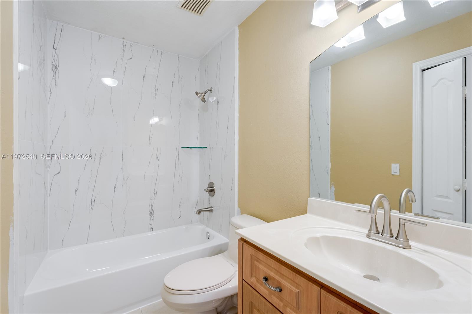 CHRISTINA AT THE HAMMOCKS - Residential Lease