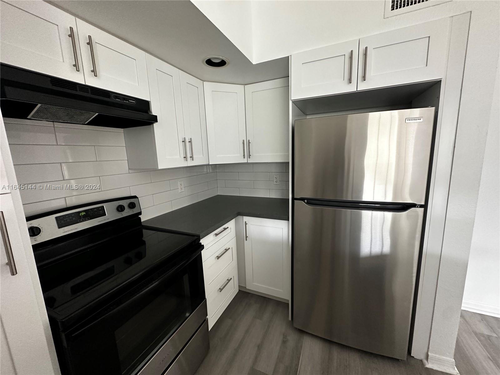 Property for Sale at 457 Vista Isles Dr 2122, Sunrise, Miami-Dade County, Florida - Bedrooms: 2 
Bathrooms: 2  - $305,000