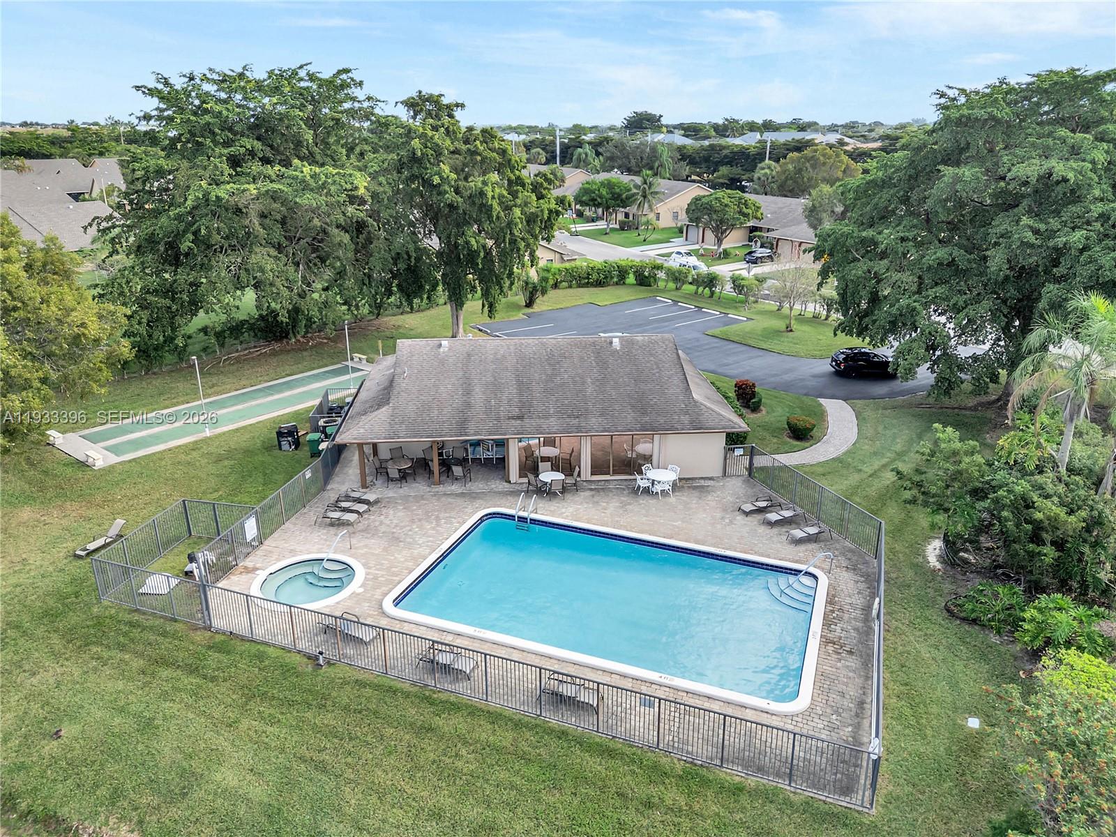 SPRINGLAKE II - Residential