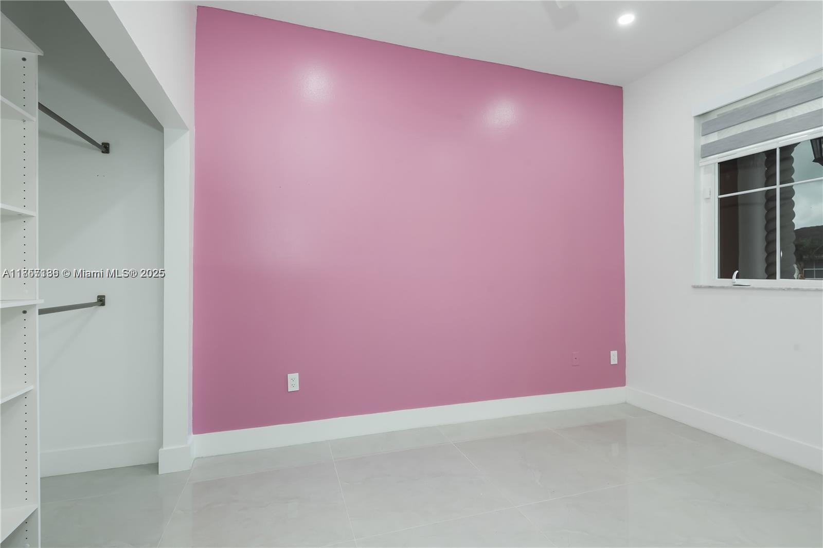 MARBELLA BAY - Residential