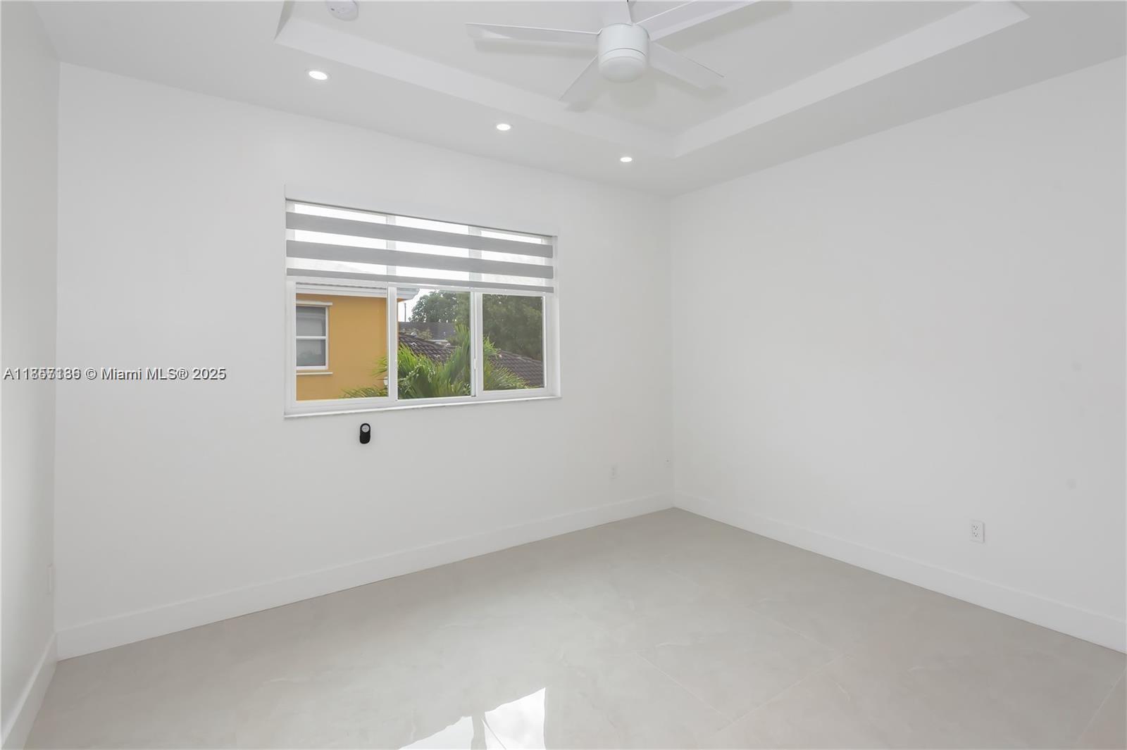 MARBELLA BAY - Residential