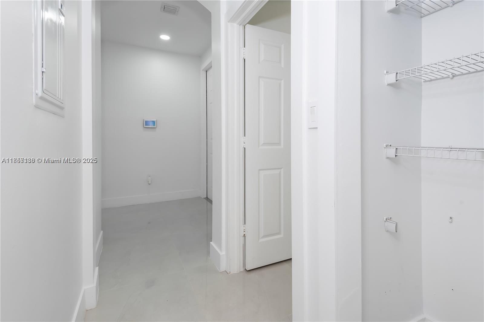 MARBELLA BAY - Residential