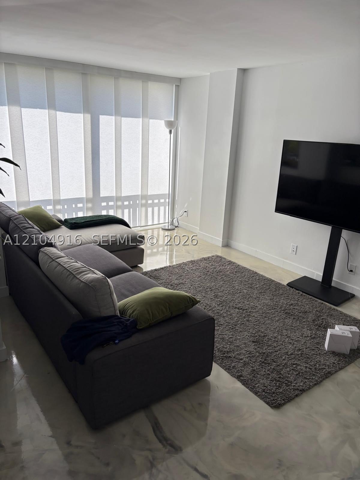 17021 N Bay Rd 428