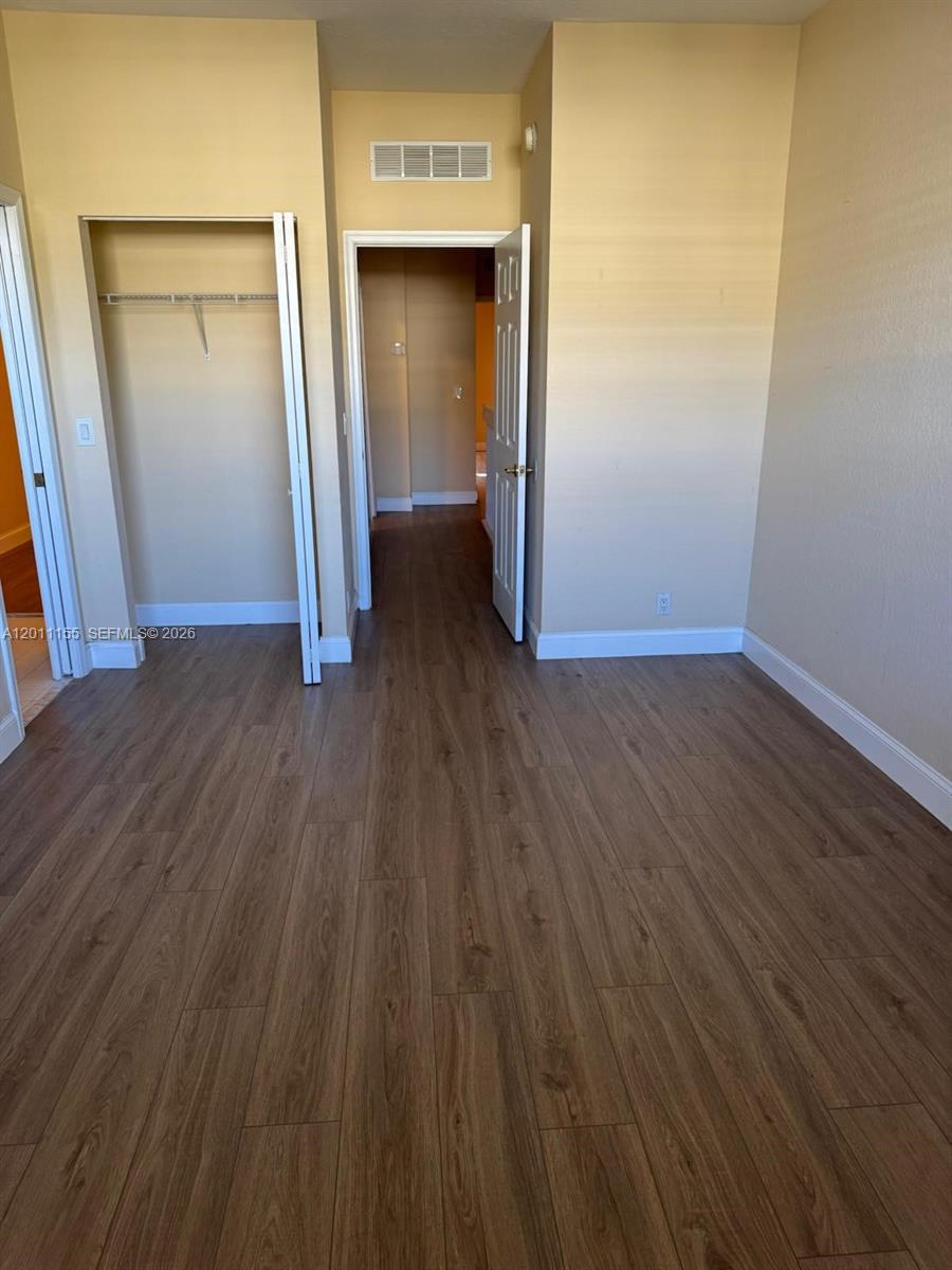 CARRIAGE HOMES AT BENTLEY - Residential