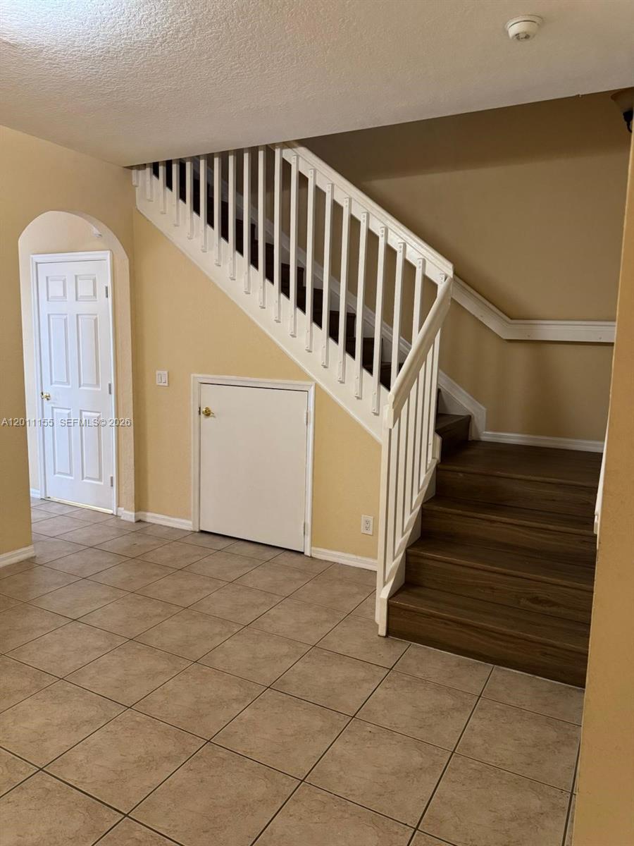 CARRIAGE HOMES AT BENTLEY - Residential