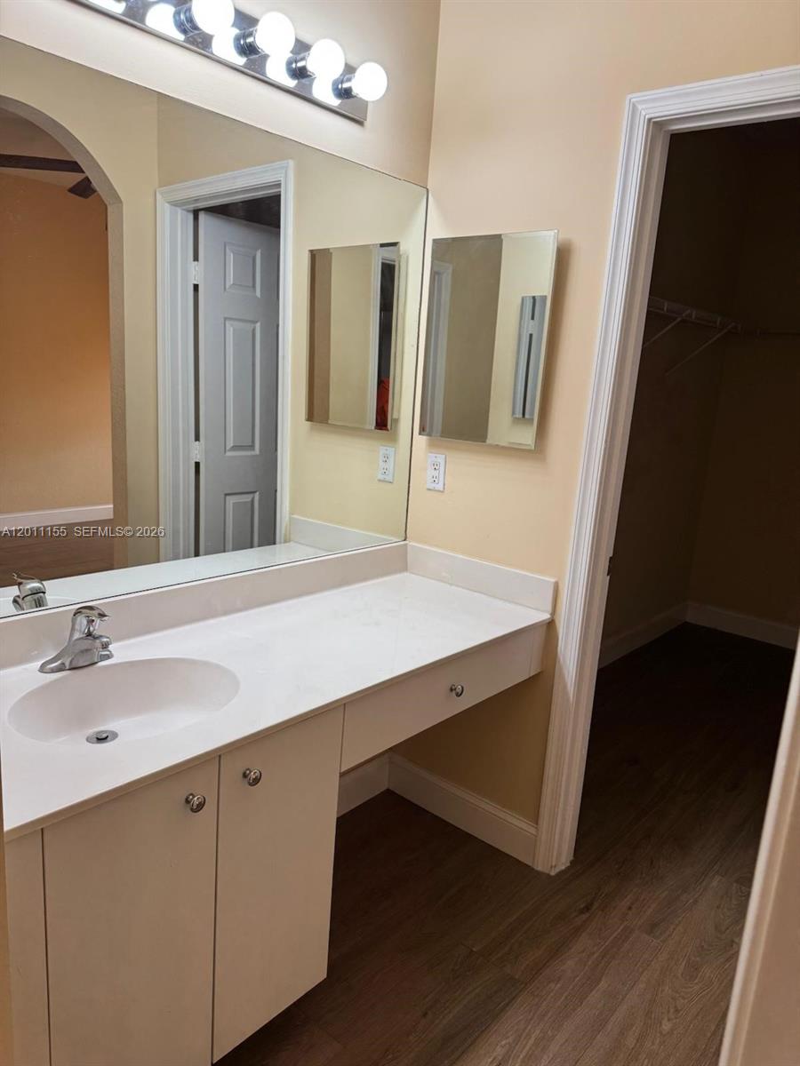 CARRIAGE HOMES AT BENTLEY - Residential
