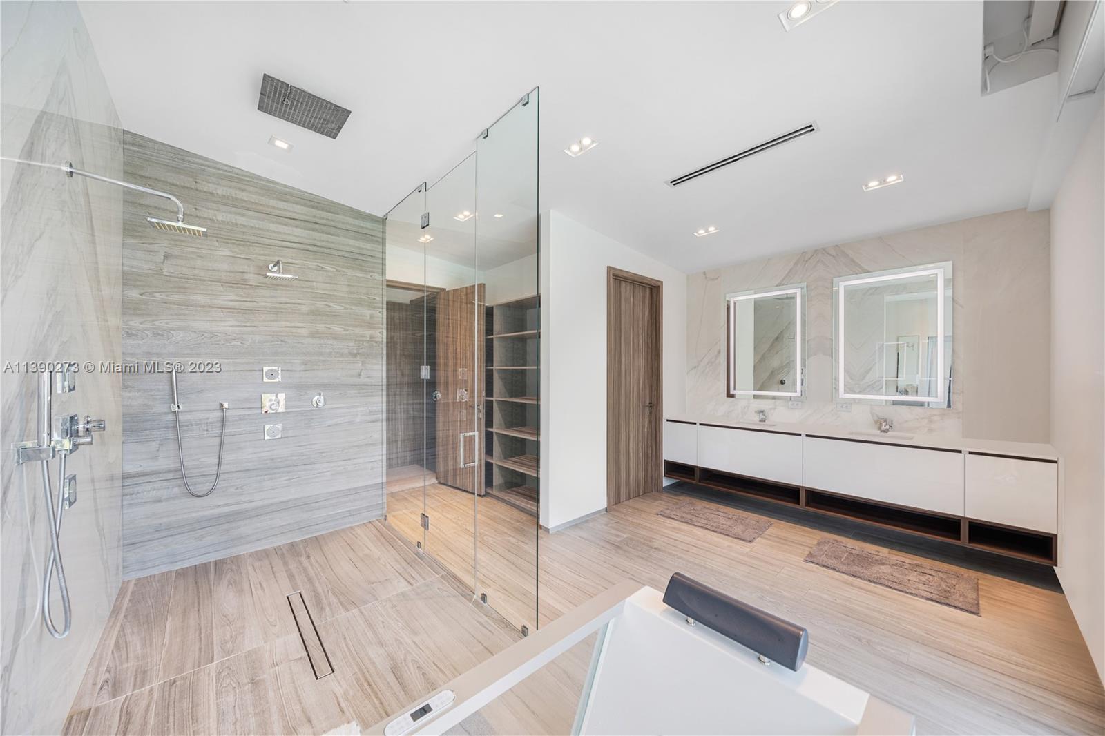 HIBISCUS ISLAND - Residential