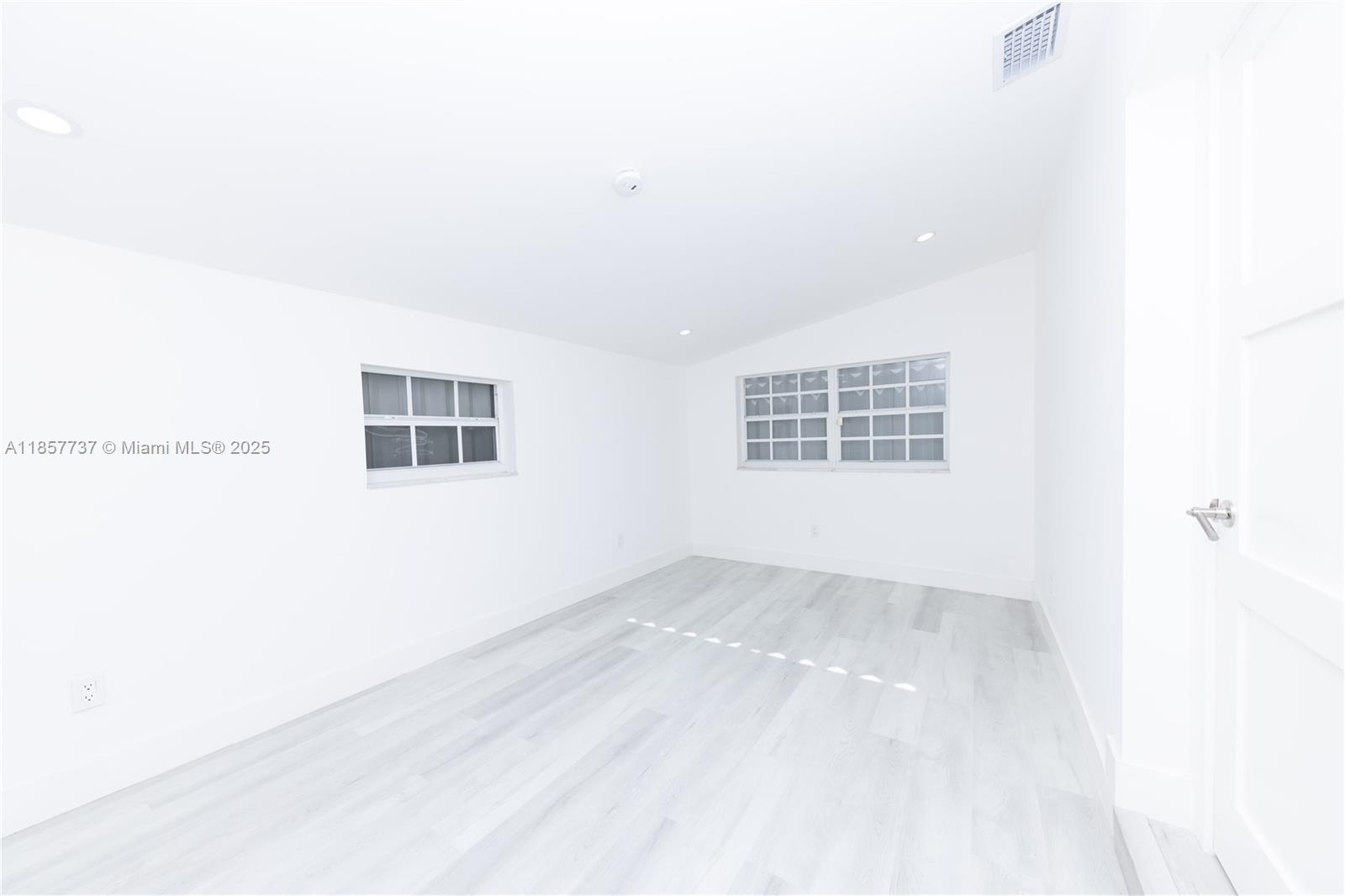 CAROL CITY 4TH ADDN - Residential