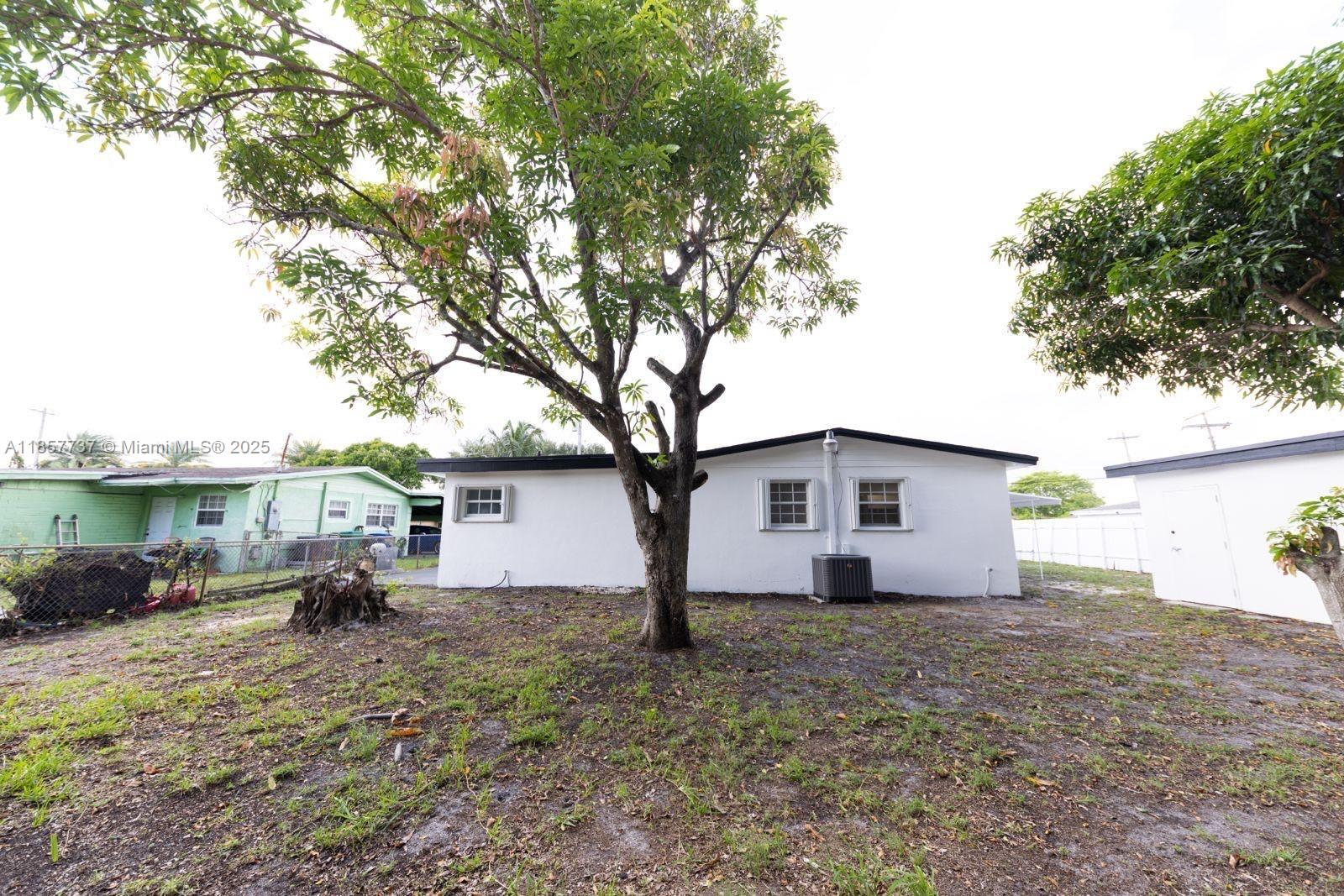 CAROL CITY 4TH ADDN - Residential