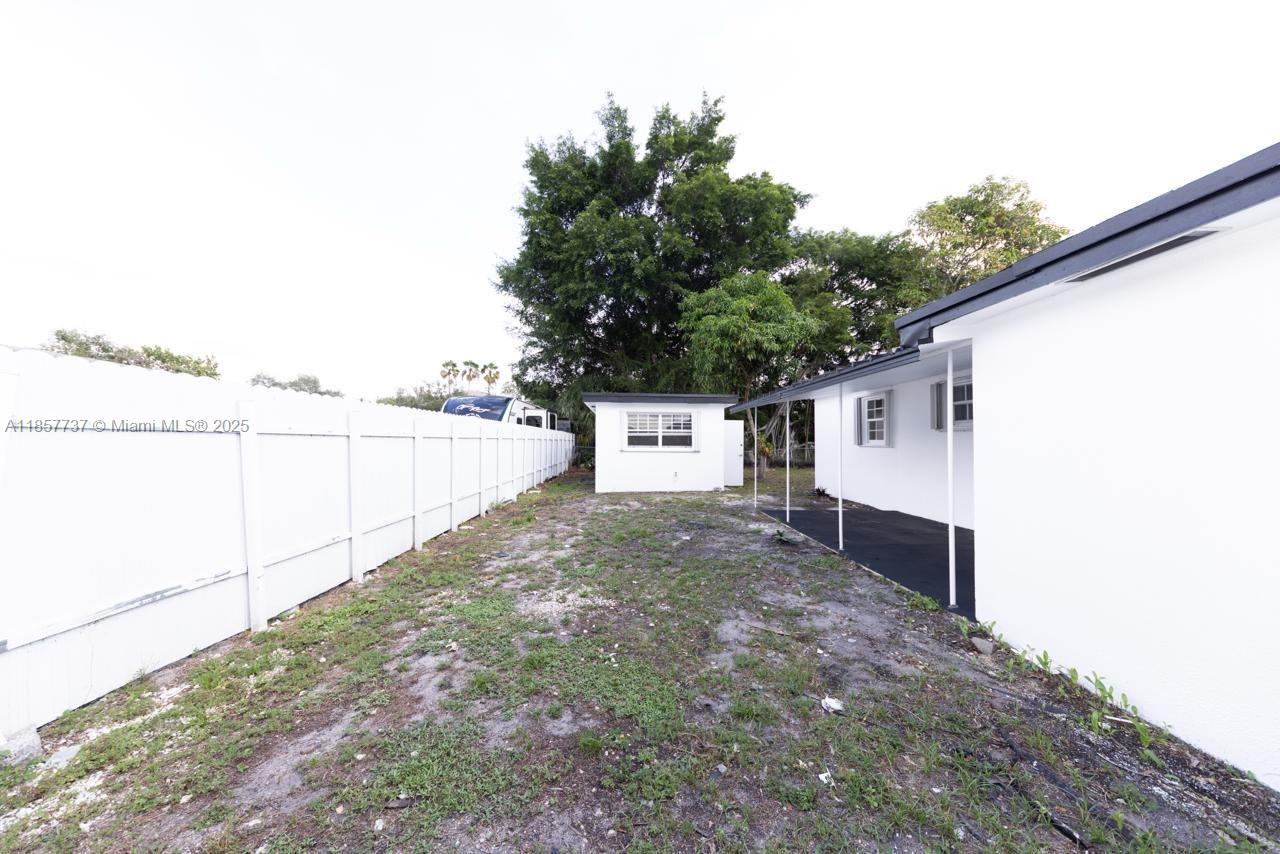 CAROL CITY 4TH ADDN - Residential