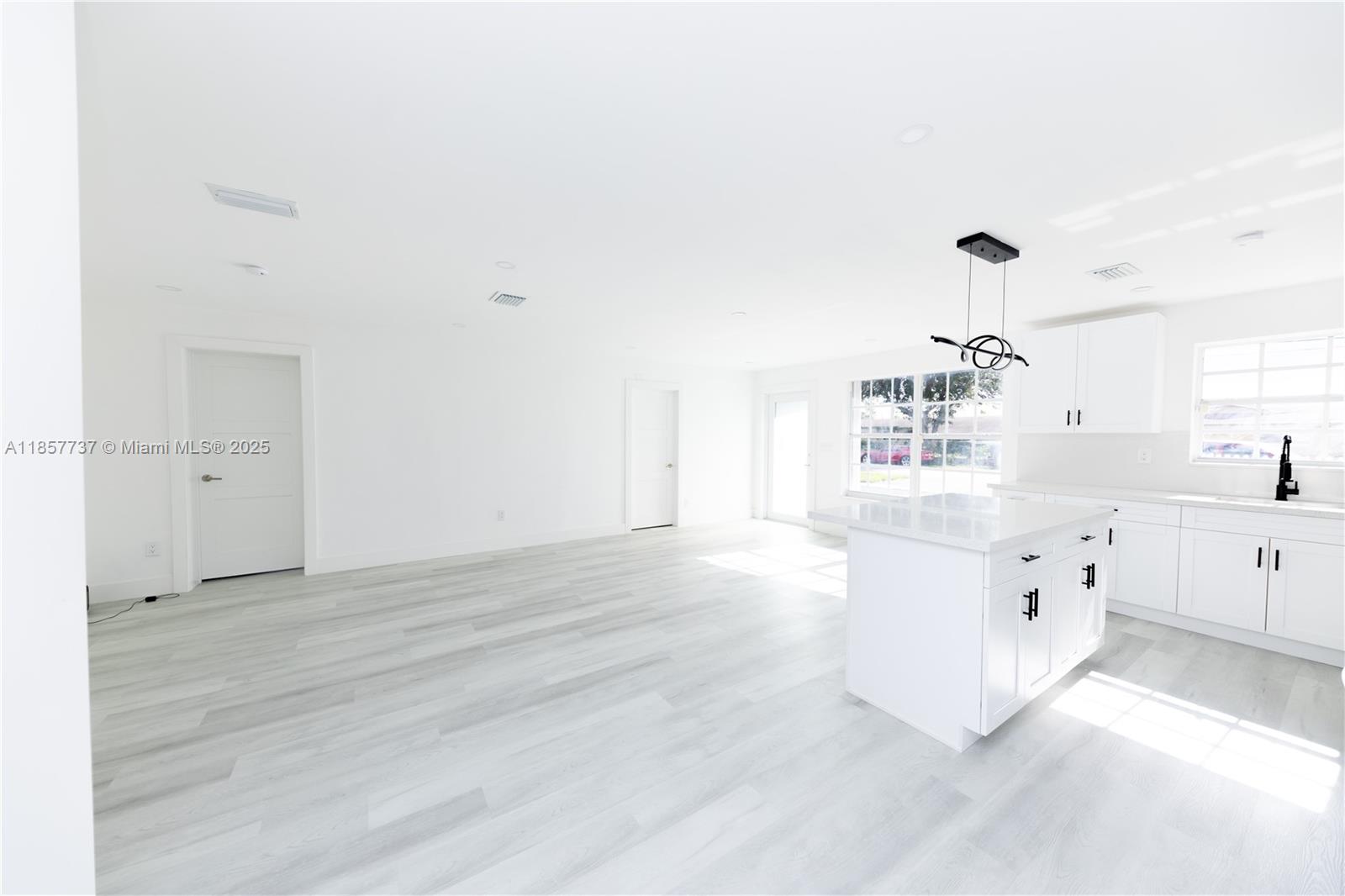 CAROL CITY 4TH ADDN - Residential